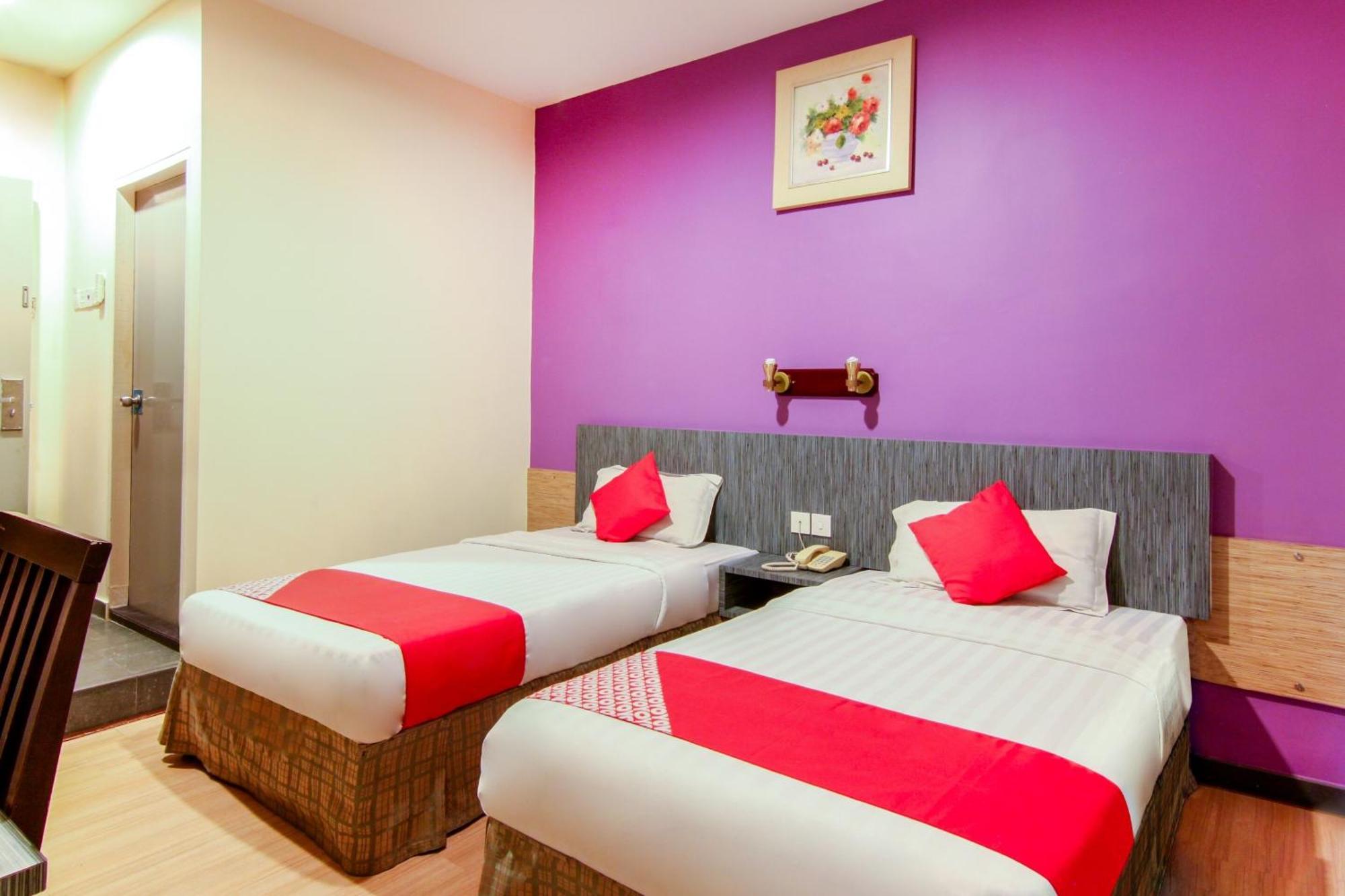 Super Oyo 43930 Hotel Esplanade SDK Esterno foto