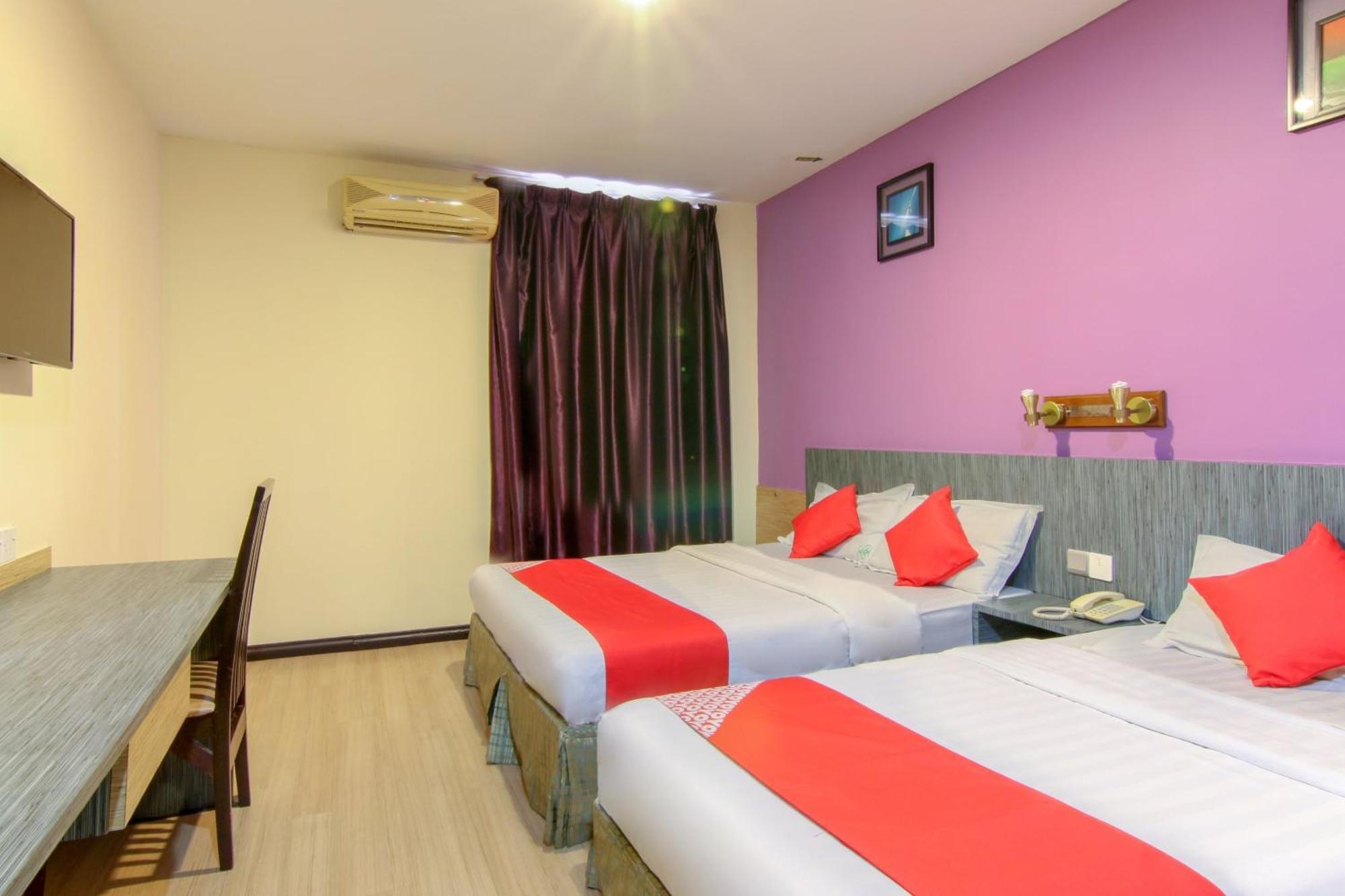 Super Oyo 43930 Hotel Esplanade SDK Esterno foto