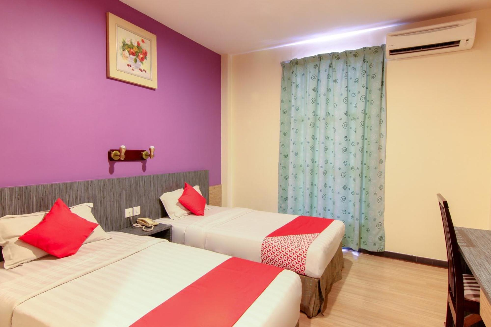 Super Oyo 43930 Hotel Esplanade SDK Esterno foto