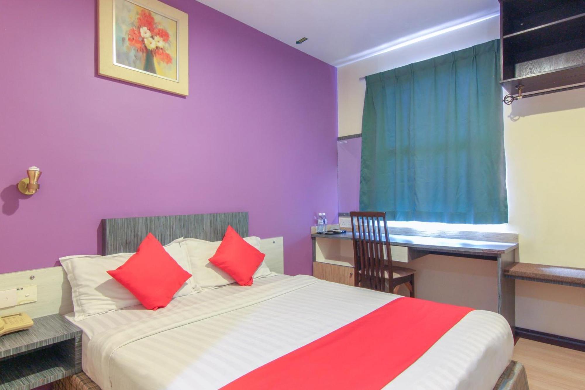 Super Oyo 43930 Hotel Esplanade SDK Esterno foto